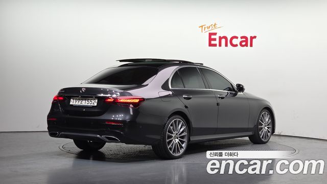 Mercedes-Benz E-Class E350 4MATIC AMG Line