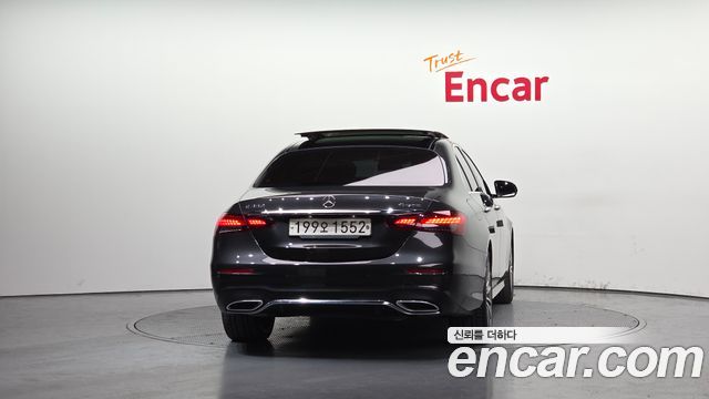 Mercedes-Benz E-Class E350 4MATIC AMG Line
