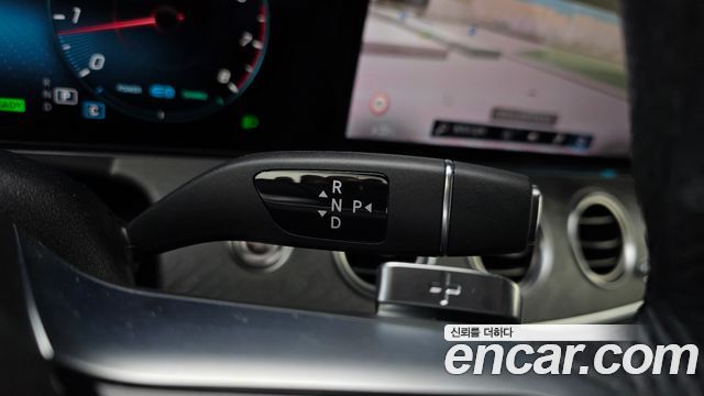 Mercedes-Benz E-Class E350 4MATIC AMG Line