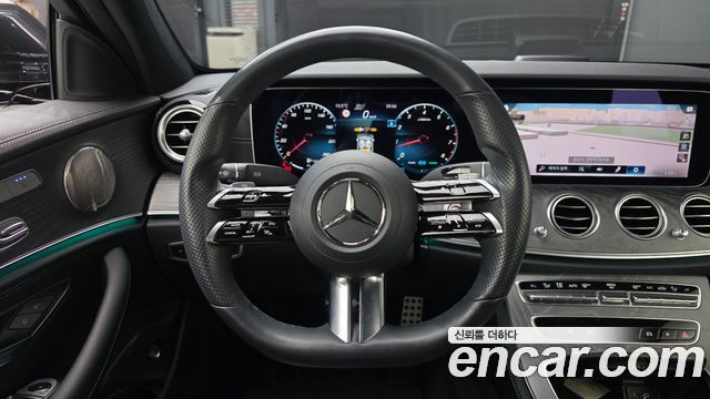 Mercedes-Benz E-Class E350 4MATIC AMG Line