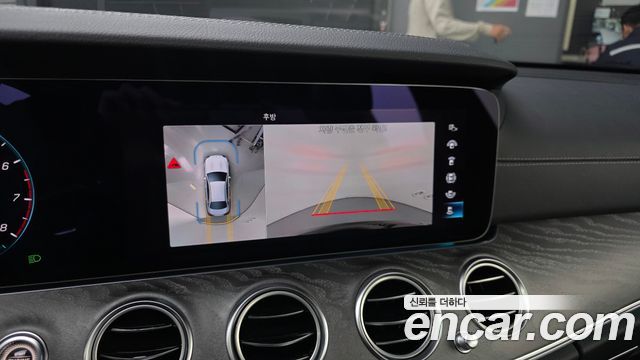 Mercedes-Benz E-Class E350 4MATIC AMG Line