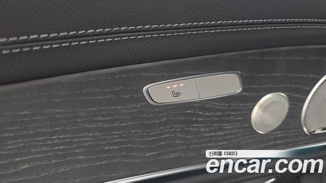 Mercedes-Benz E-Class E350 4MATIC AMG Line