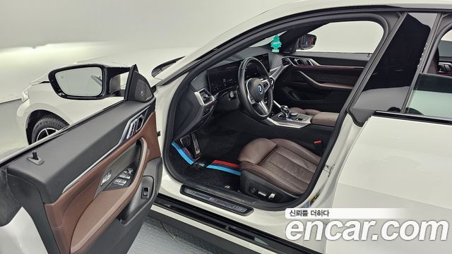 BMW i4 M50