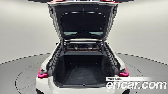 BMW i4 M50