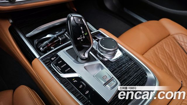 BMW 7-Series 740Li xDrive M Sport Package