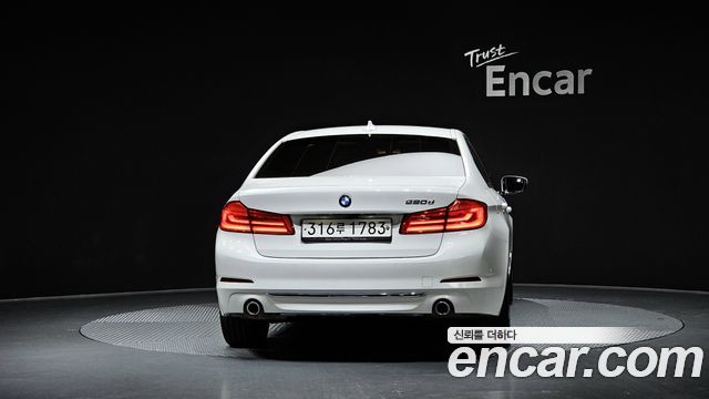 BMW 5-Series 520d Luxury Plus