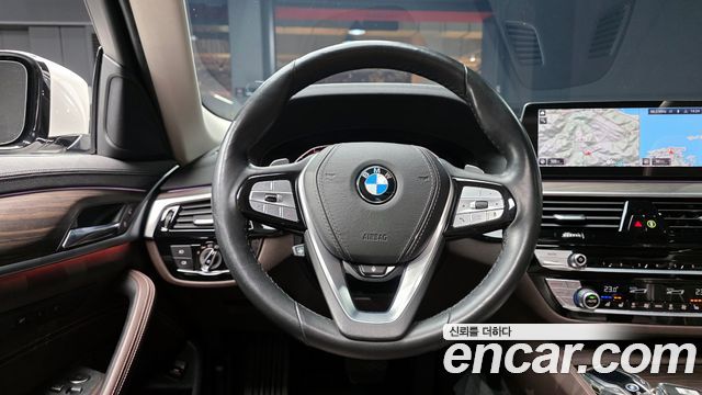 BMW 5-Series 520d Luxury Plus