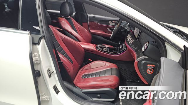 Mercedes-Benz CLS-Class CLS300d AMG Line