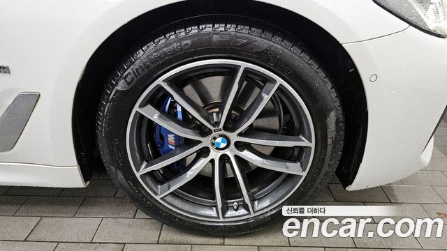 BMW 5-Series 523d M Sport