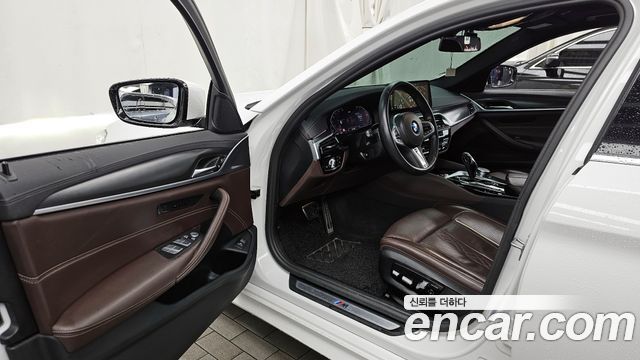 BMW 5-Series 523d M Sport