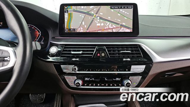 BMW 5-Series 523d M Sport