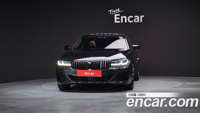 BMW 5-Series 520i Luxury