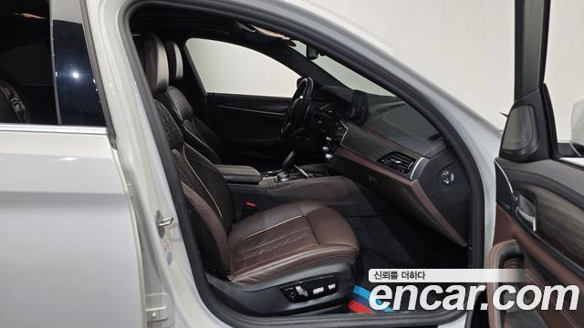 BMW 5-Series 530i M Sport Package
