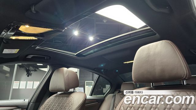 BMW 5-Series 530i M Sport Package