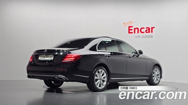 Mercedes-Benz E-Class E220d 4MATIC Exclusive