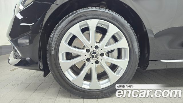 Mercedes-Benz E-Class E220d 4MATIC Exclusive