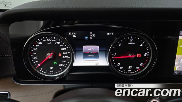 Mercedes-Benz E-Class E220d 4MATIC Exclusive