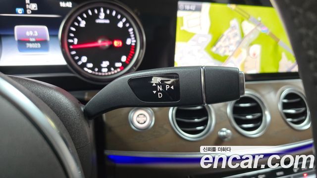 Mercedes-Benz E-Class E220d 4MATIC Exclusive
