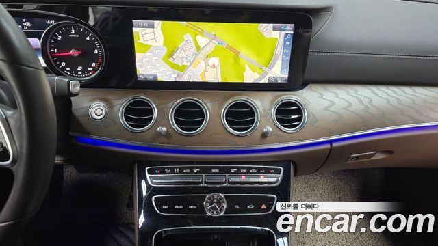 Mercedes-Benz E-Class E220d 4MATIC Exclusive