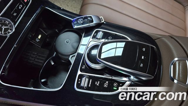 Mercedes-Benz E-Class E220d 4MATIC Exclusive