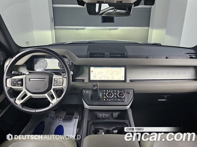 Land Rover Defender 110 D240 SE