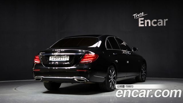 Mercedes-Benz E-Class E300e Exclusive
