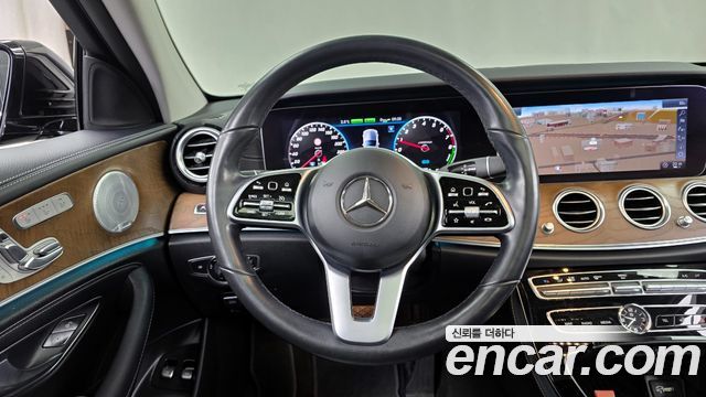 Mercedes-Benz E-Class E300e Exclusive