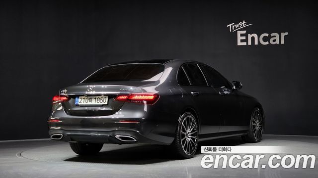 Mercedes-Benz E-Class E350 4MATIC AMG Line