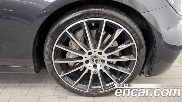 Mercedes-Benz E-Class E350 4MATIC AMG Line