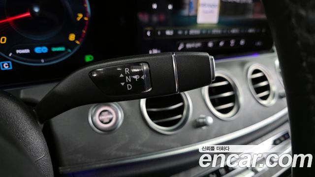 Mercedes-Benz E-Class E350 4MATIC AMG Line