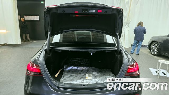 Mercedes-Benz E-Class E350 4MATIC AMG Line