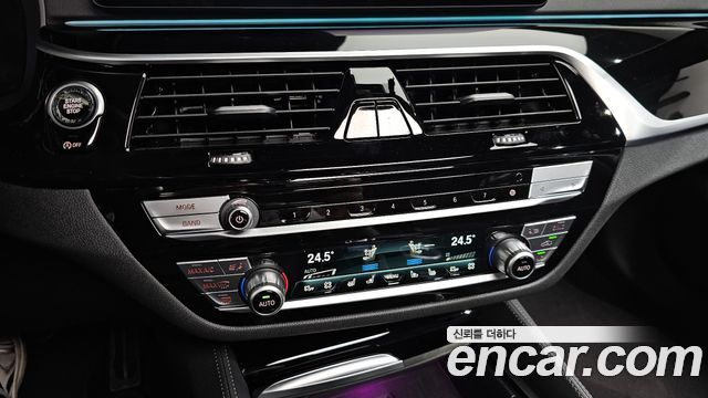 BMW 5-Series 530i M Sport Package