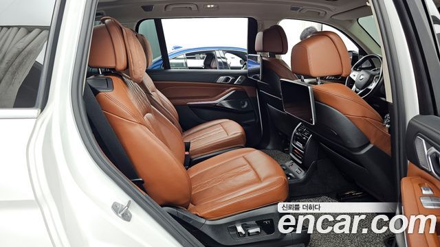 BMW X7 xDrive 40i Design Pure Excellence 6-Seater