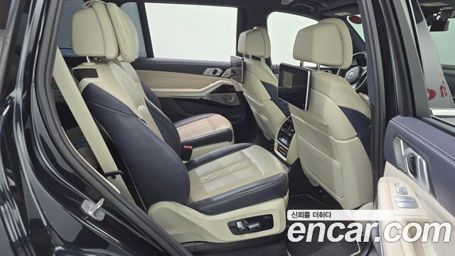 BMW X7 M50d