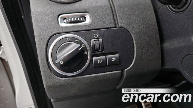Land Rover Discovery 3.0 SDV6 SE
