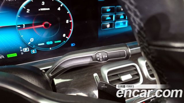 Mercedes-Benz GLE-Class GLE300d 4MATIC