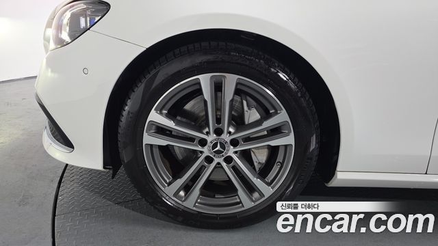 Mercedes-Benz E-Class E350 4MATIC Avantgarde