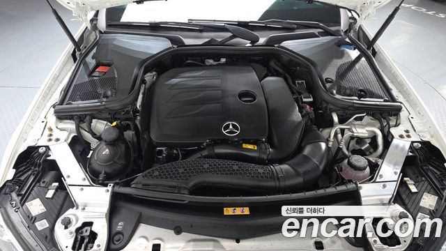 Mercedes-Benz E-Class E350 4MATIC Avantgarde