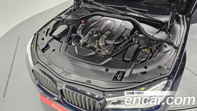 BMW 7-Series 750Li xDrive Vision 100 Edition
