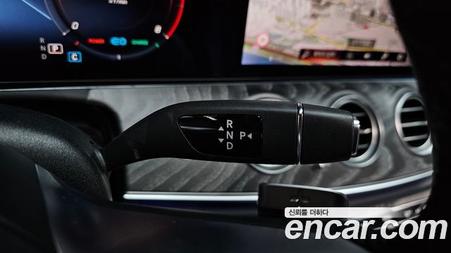 Mercedes-Benz E-Class E350 4MATIC AMG Line