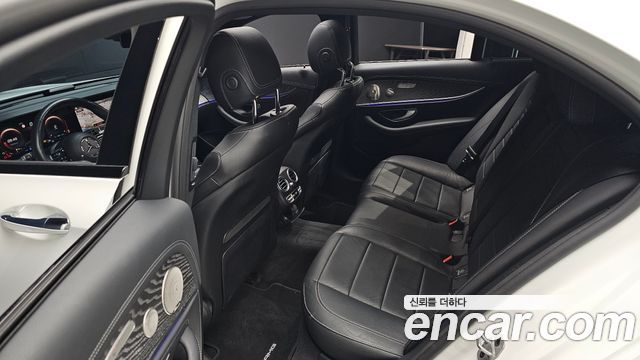 Mercedes-Benz E-Class E350 4MATIC AMG Line