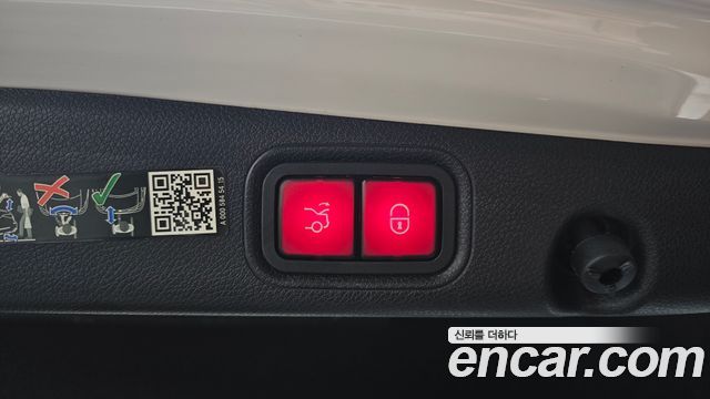 Mercedes-Benz E-Class E350 4MATIC AMG Line