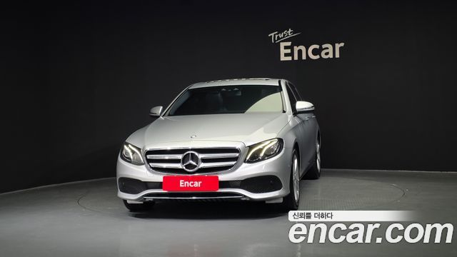 Mercedes-Benz E-Class E200 Avantgarde