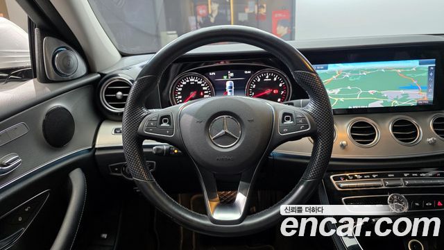 Mercedes-Benz E-Class E200 Avantgarde