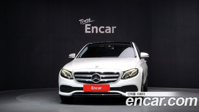 Mercedes-Benz E-Class E300 Avantgarde