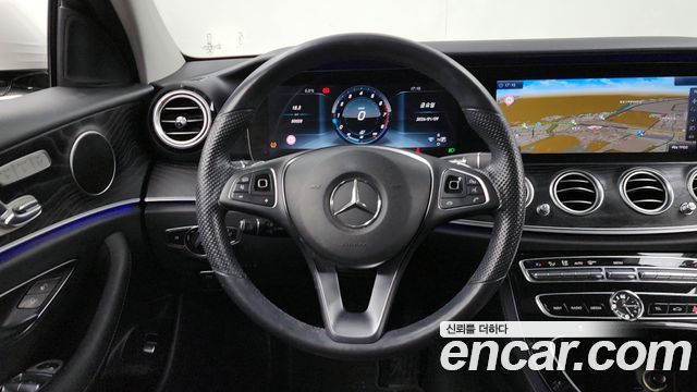 Mercedes-Benz E-Class E300 Avantgarde