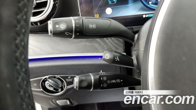 Mercedes-Benz E-Class E300 Avantgarde