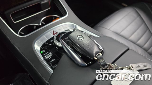 Mercedes-Benz S-Class S560L 4MATIC