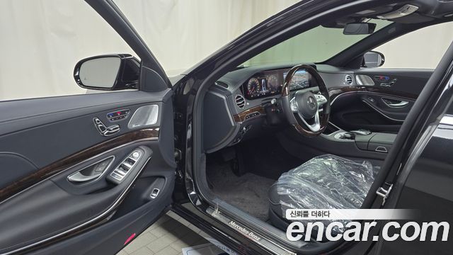 Mercedes-Benz S-Class S560L 4MATIC