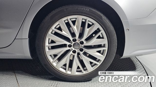 Audi A7 (4K) 45 TDI Quattro Premium